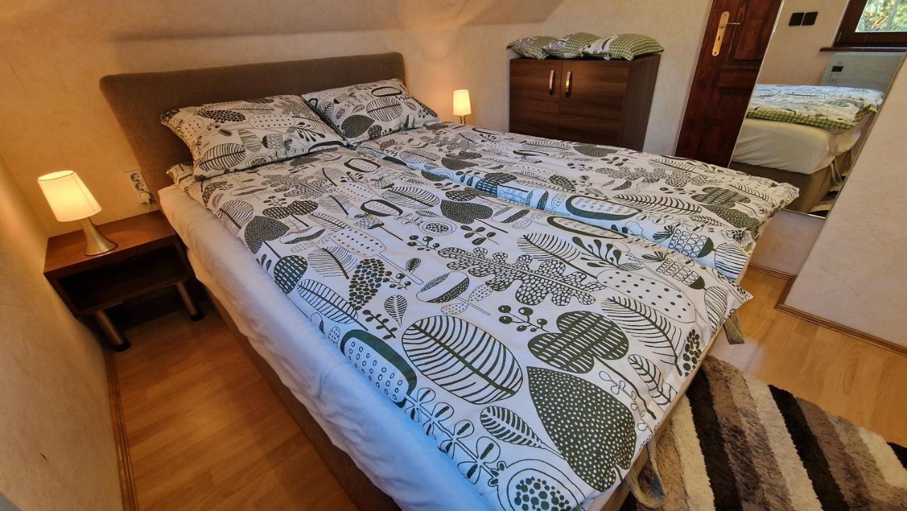 Pilis Hills View Deluxe House With Pool & Ac Near Bp Pilisszentivan Exterior foto