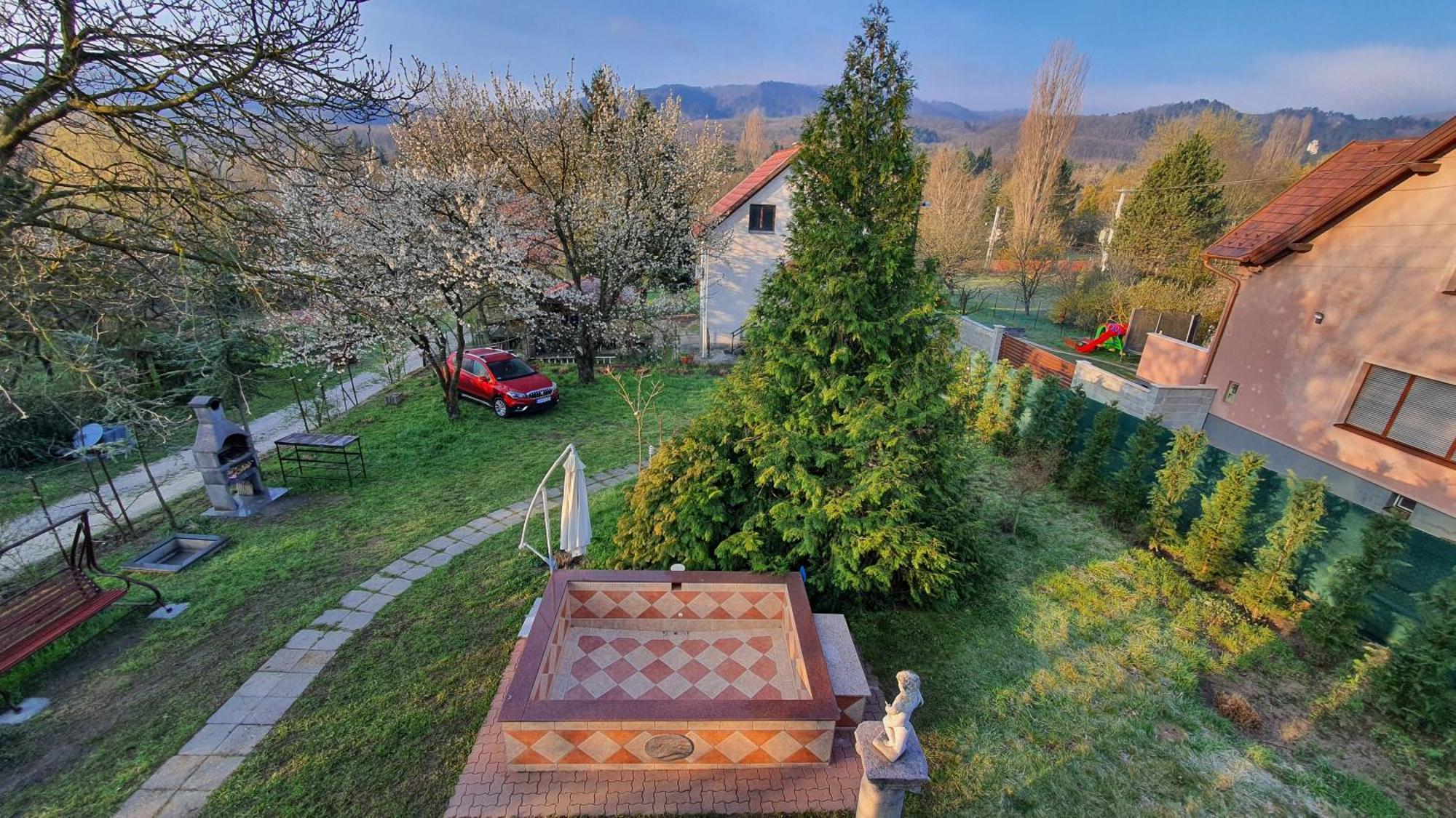 Pilis Hills View Deluxe House With Pool & Ac Near Bp Pilisszentivan Exterior foto